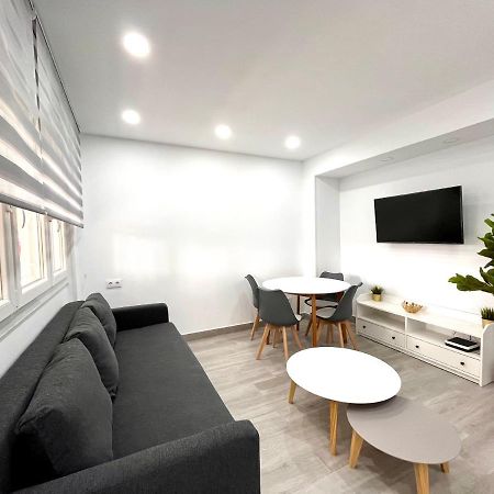 Maximilian Dreams 2 Apartment Madrid Bagian luar foto