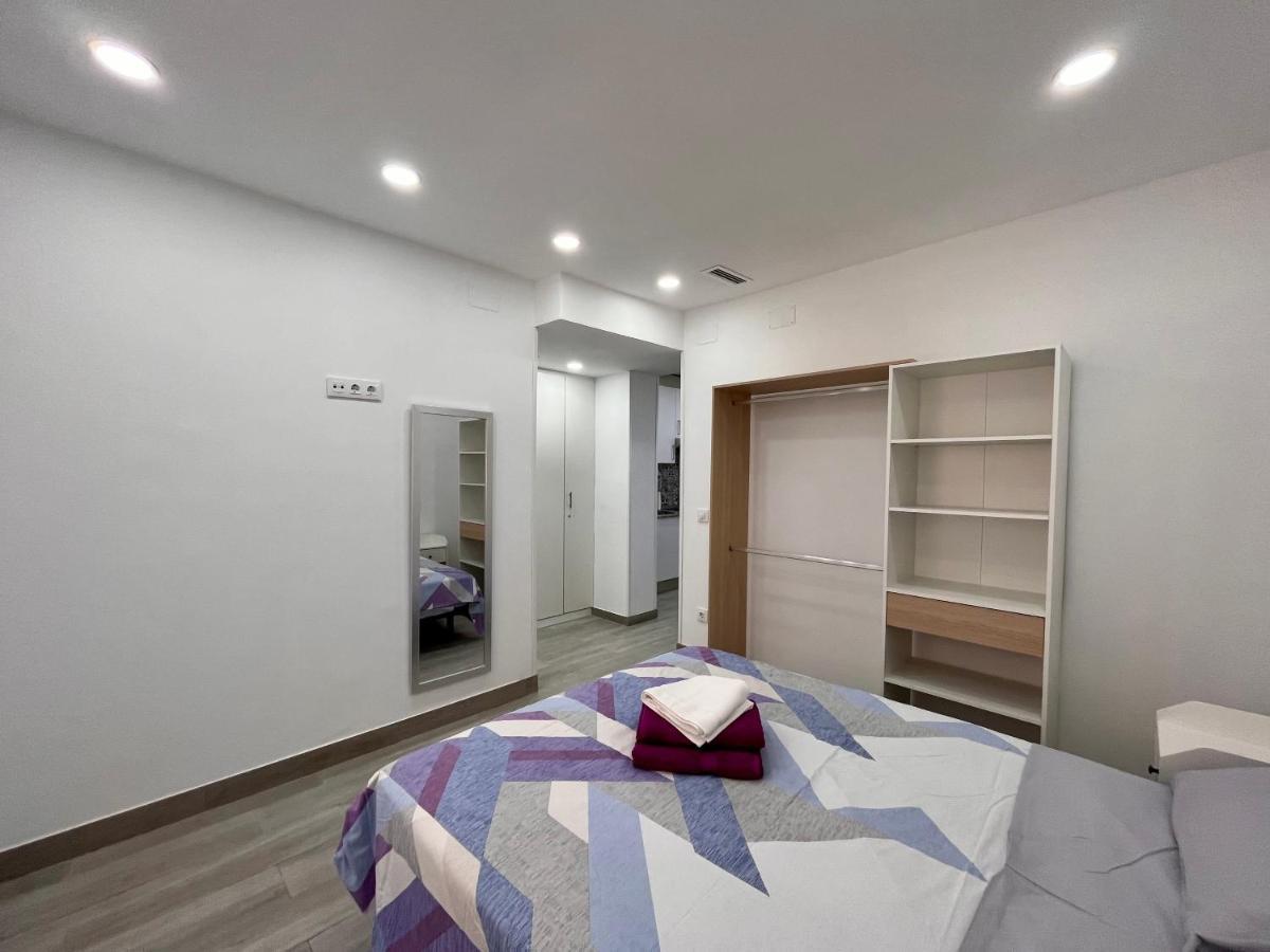 Maximilian Dreams 2 Apartment Madrid Bagian luar foto