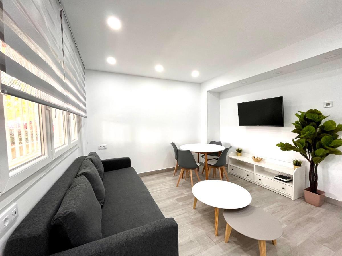 Maximilian Dreams 2 Apartment Madrid Bagian luar foto